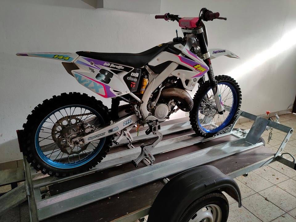 Moto Cinch MX are the Best strapless tie downs made