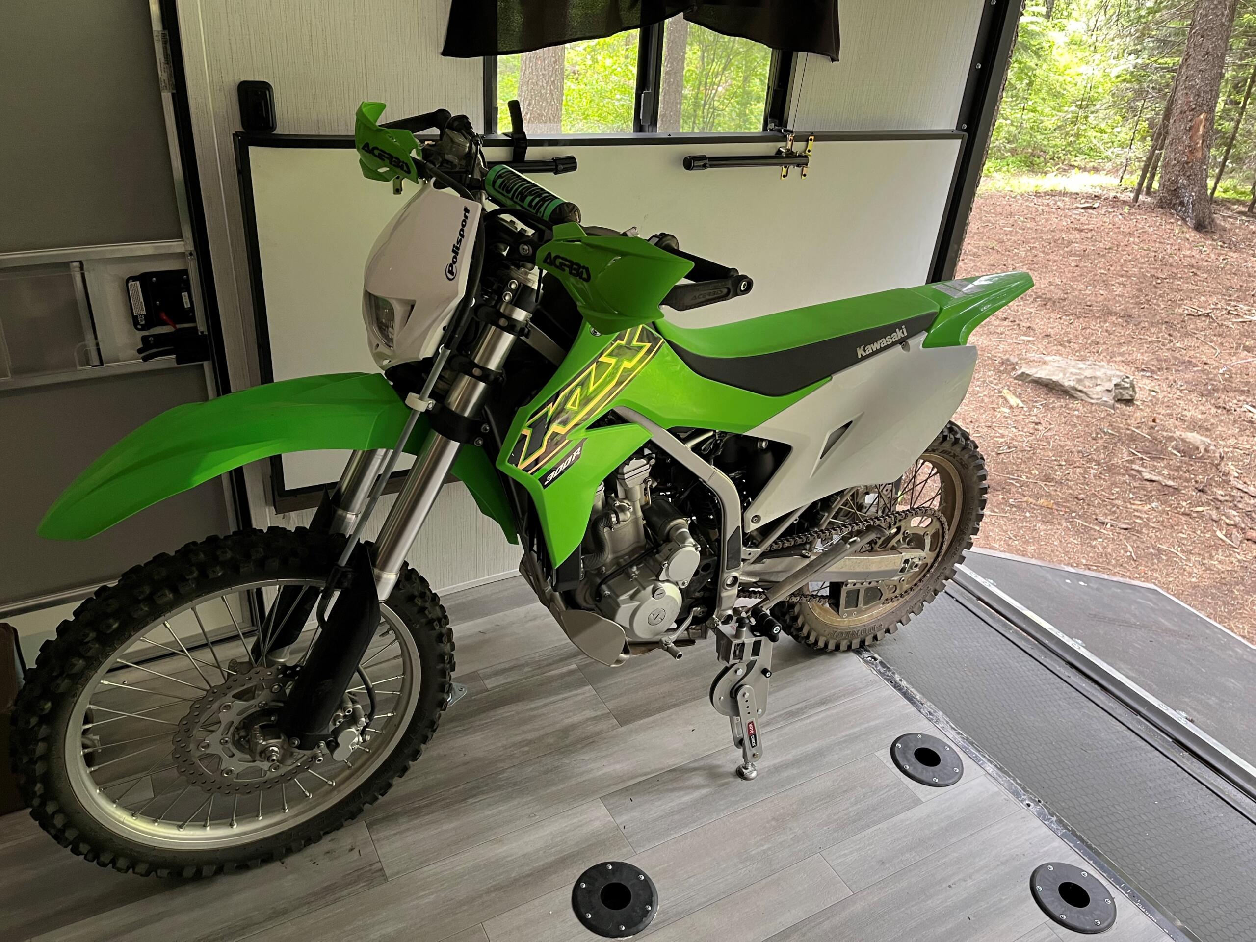 Moto Cinch motorcycle foot peg tie down system