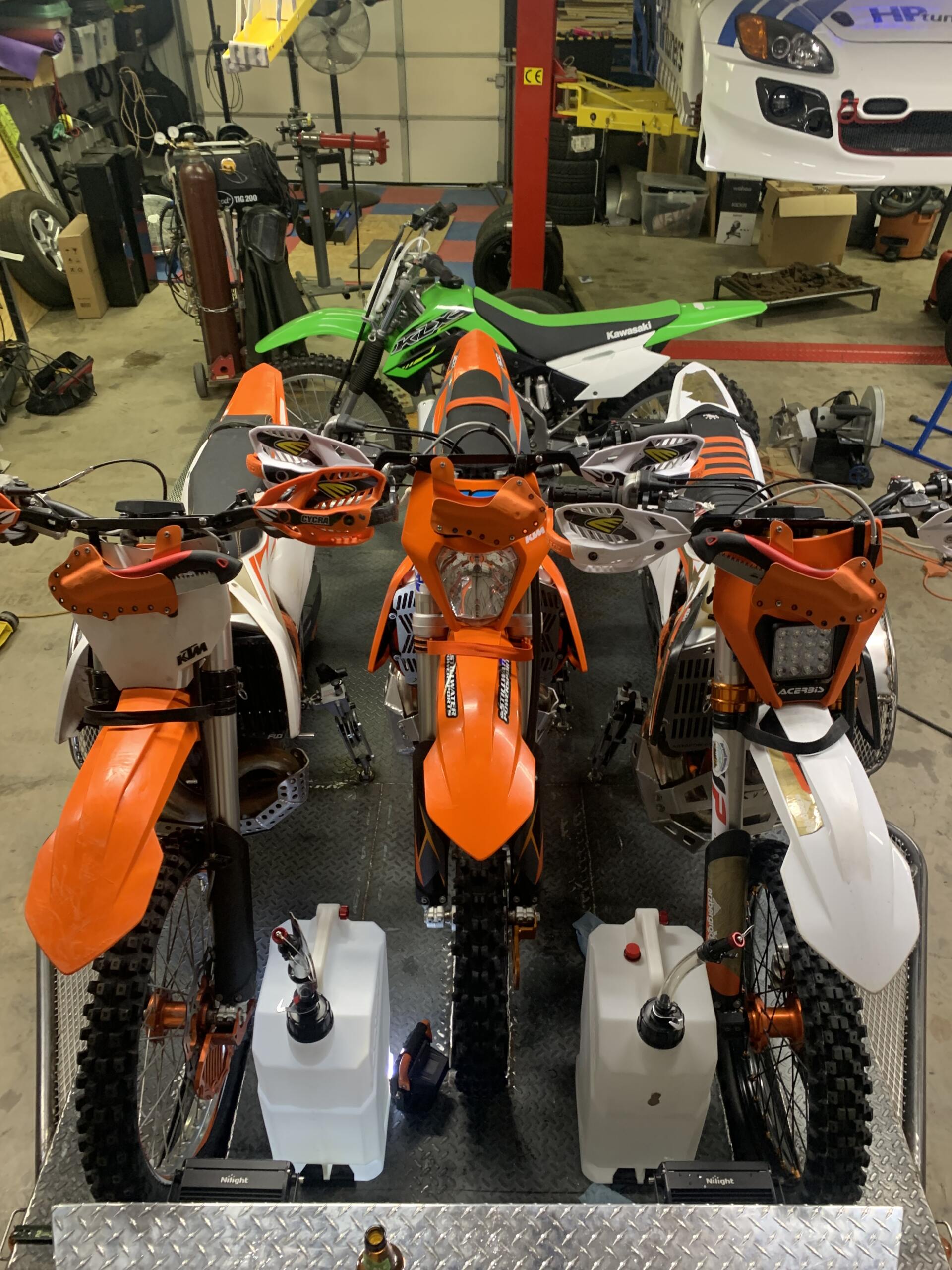 Load and go…. We can load 4 bikes in less than 5 minutes. Wow!