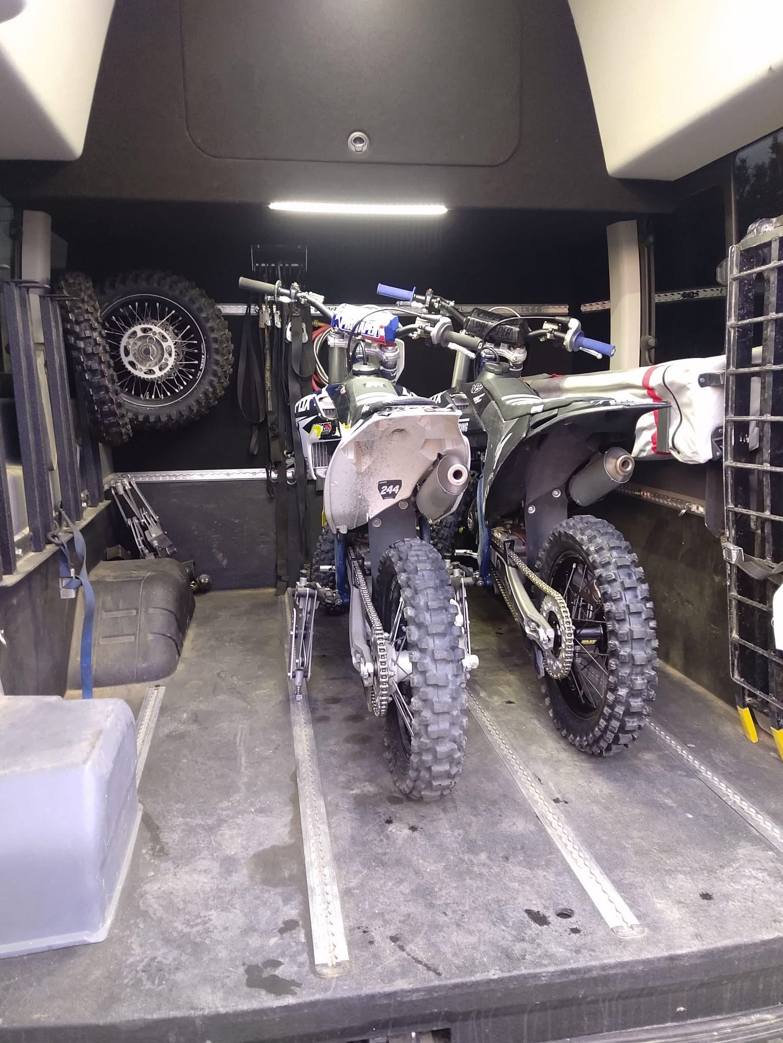 moto cinch strapless motorcycle tie down